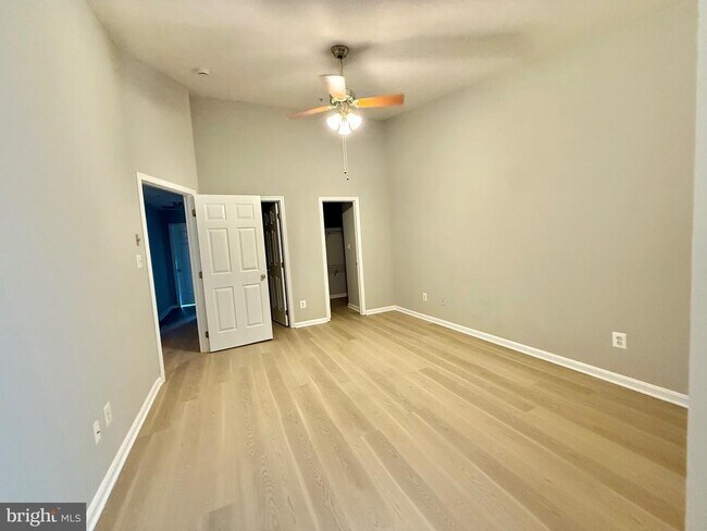 Building Photo - 8 Diamond Hill Ct