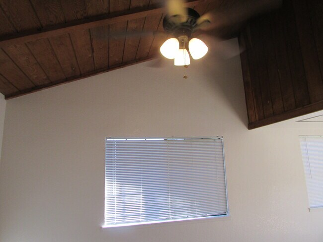 Building Photo - 5271 Bishop St