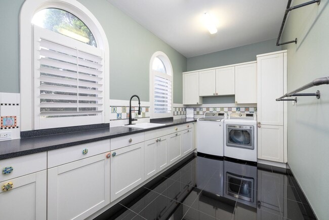 Building Photo - Located in the gated Valhalla community in Brentwood