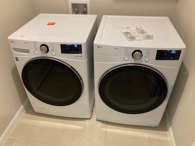 Building Photo - 12327 Dora Trl