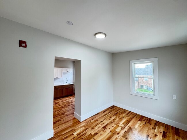 Building Photo - 360 Campbell Ave