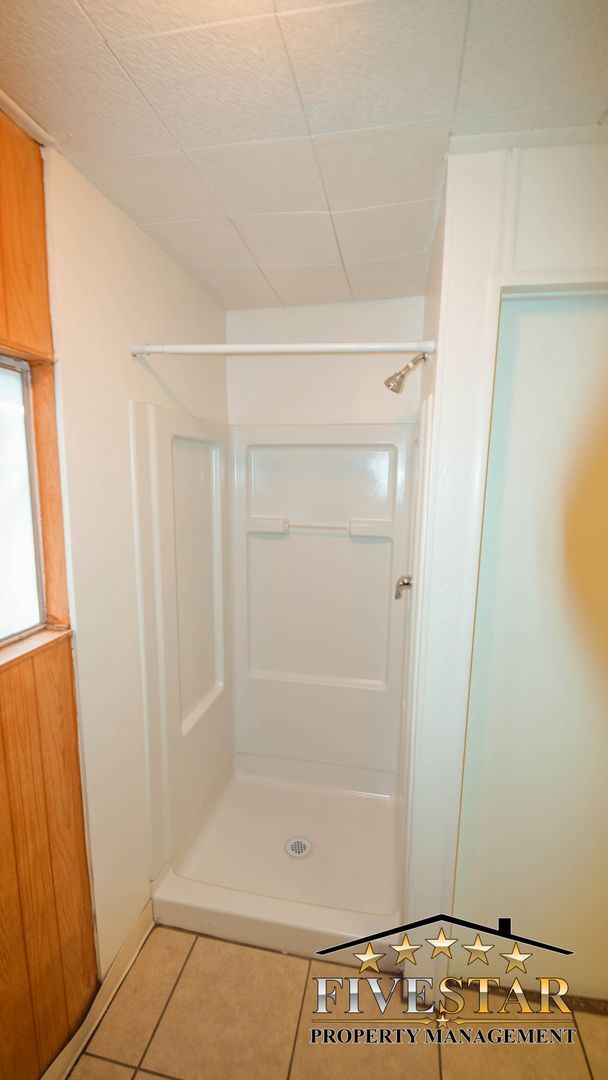 Building Photo - 3 br, 2 bath House - 6220 TIGERFLOWER DR.