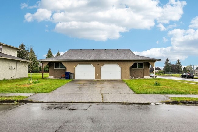 Building Photo - Private 2BR Standalone Home | Spacious 895 Sq Ft Living in Auburn