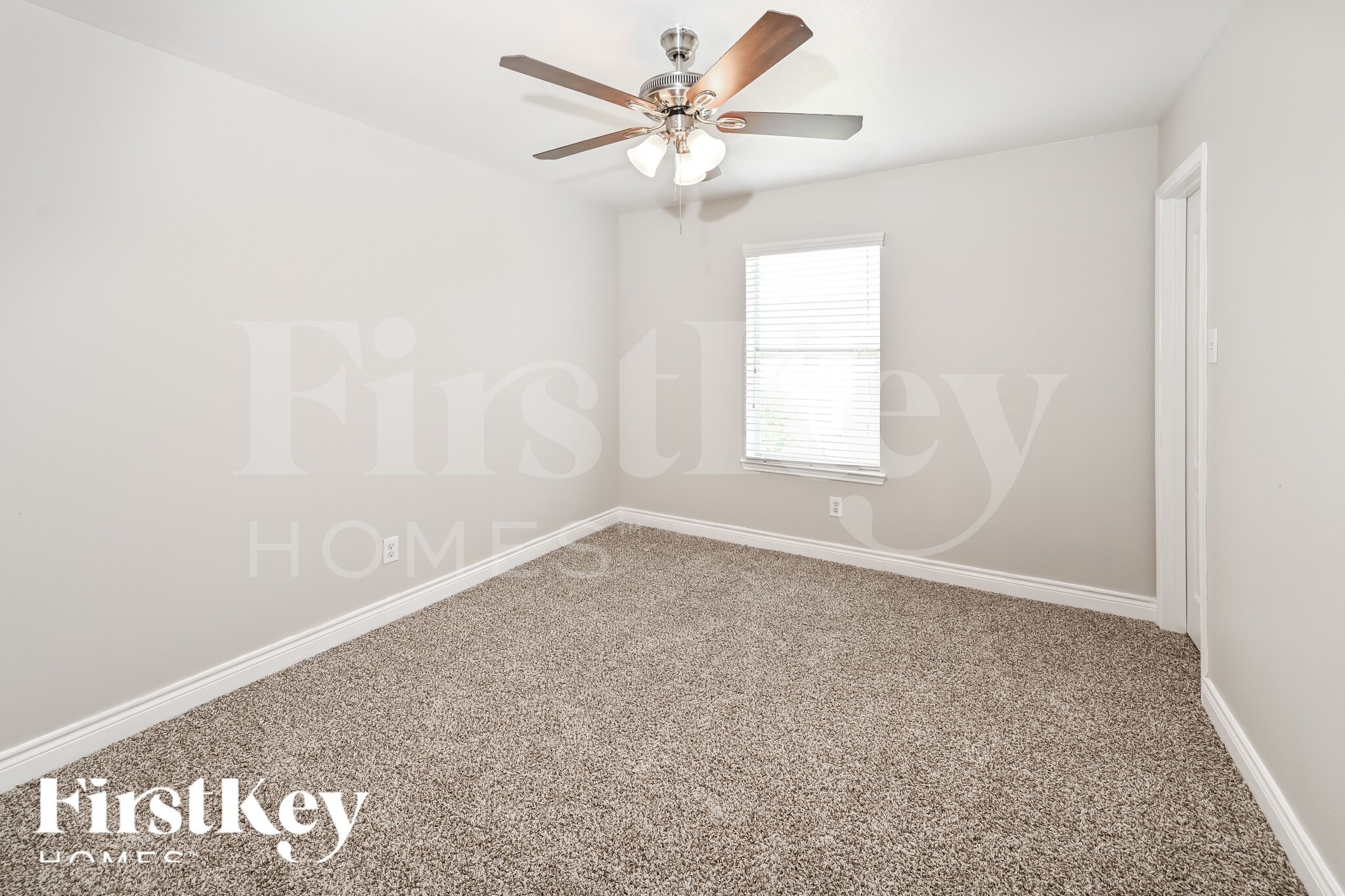 Building Photo - 22811 Precious Pl