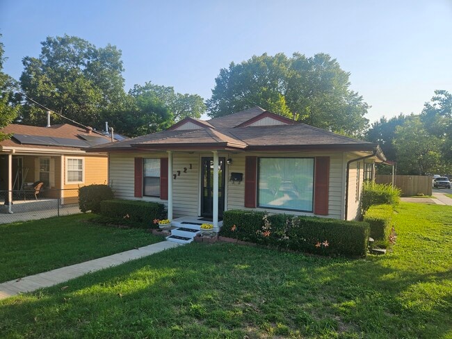 Building Photo - 7721 Mohawk Dr