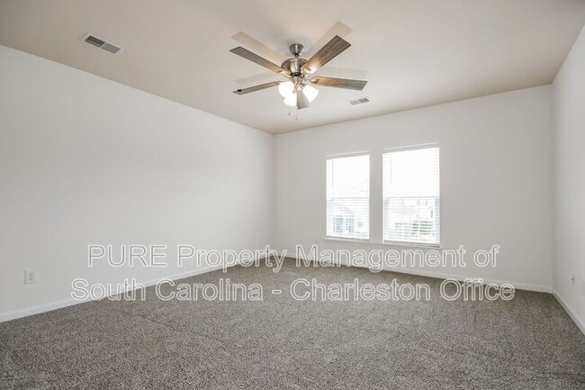 Building Photo - 191 Emerald Isle Dr