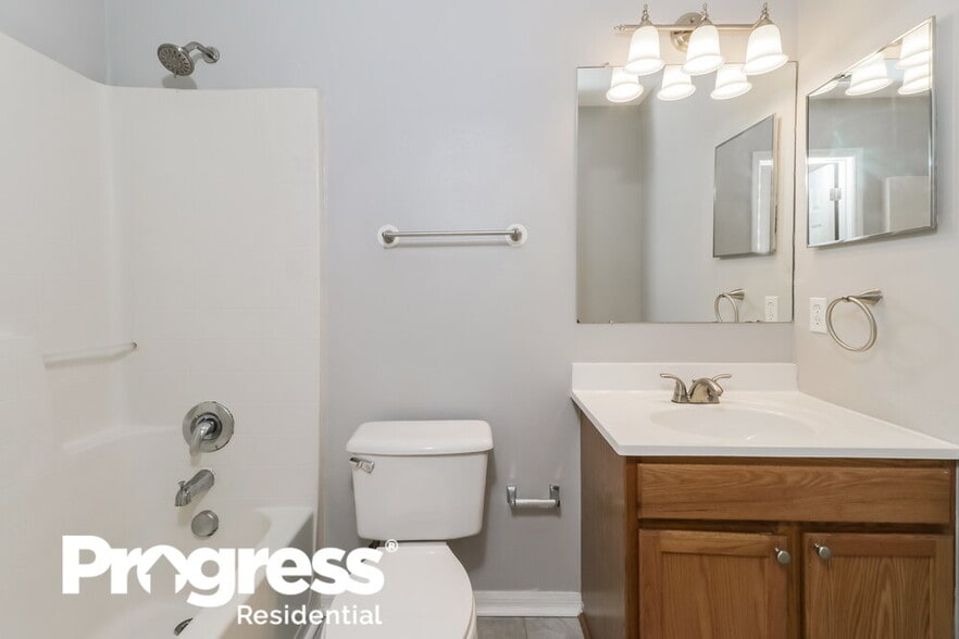 Building Photo - 30249 Birdhouse Dr