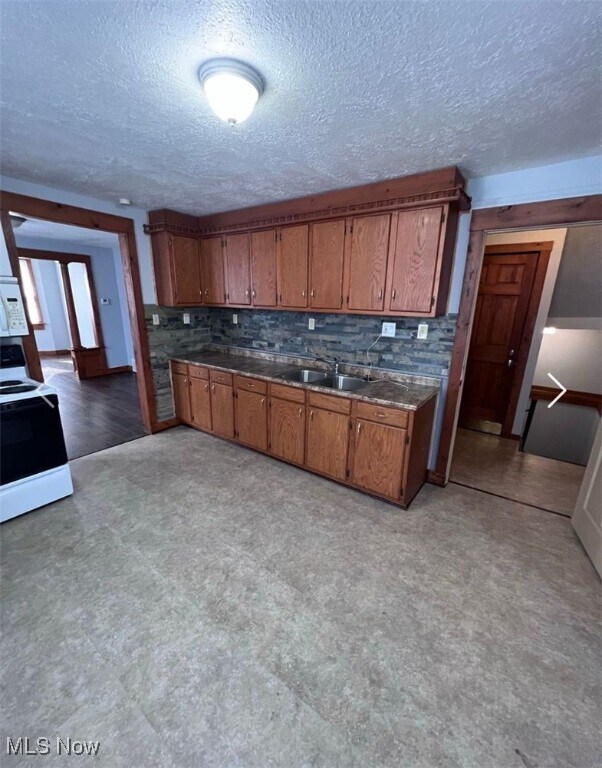 Building Photo - 4007 E 54th St