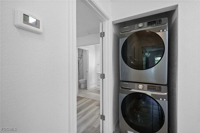 Building Photo - 6322 Royal Woods Dr