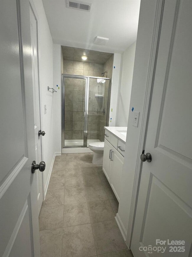 Building Photo - 9458 Senator Royall Dr