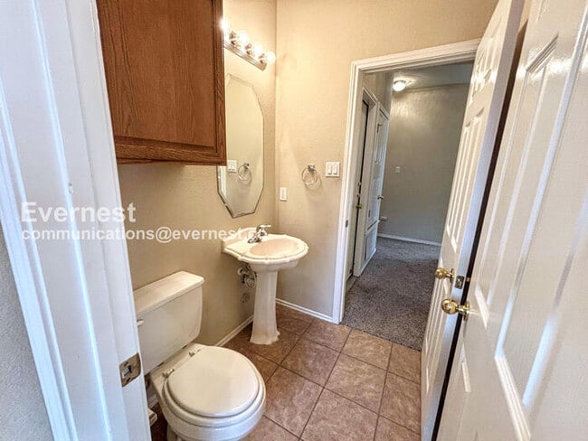 Building Photo - 3505 Fitzroy Ave