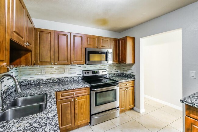 Building Photo - 1351 NW 188th Terrace