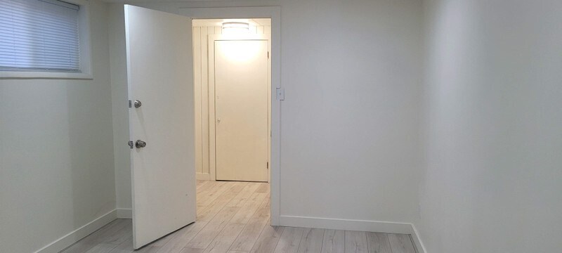 Building Photo - 905 Charlton Cir