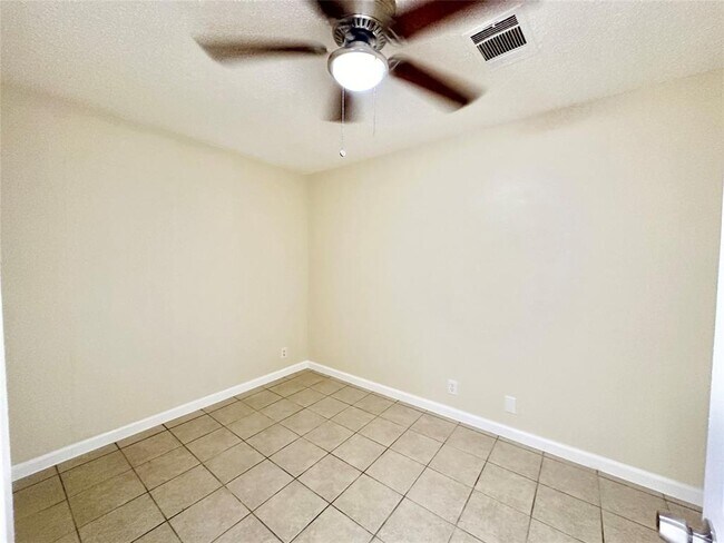Building Photo - 5206 Regency Cove