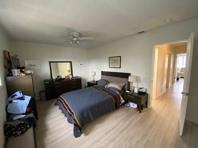 Building Photo - 1534 Stanford Ave