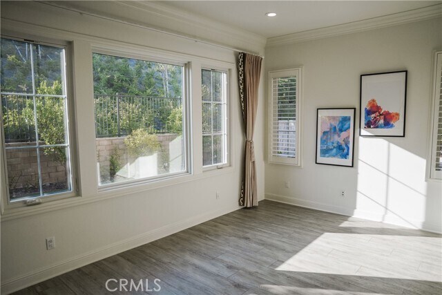 Building Photo - 111 Great Oak