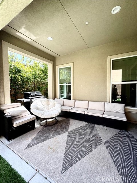 Building Photo - 20816 Pine Cone Cir