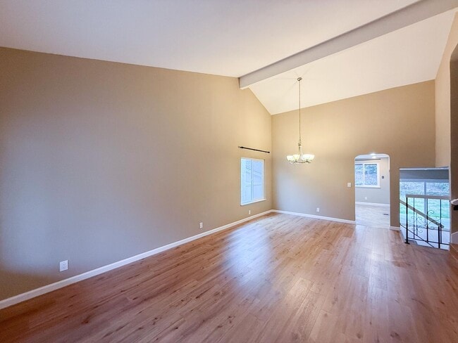 Building Photo - Well Maintained Twin Creeks Home in San Ramon