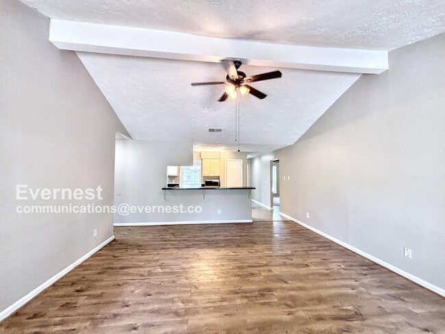 Building Photo - 203 Woodvale Dr