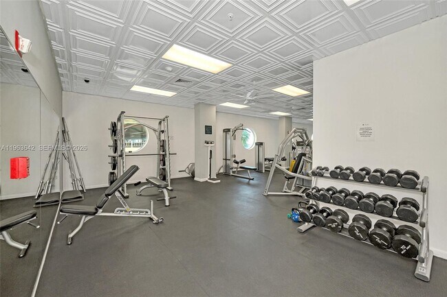 Building Photo - 800 Claughton Island Dr