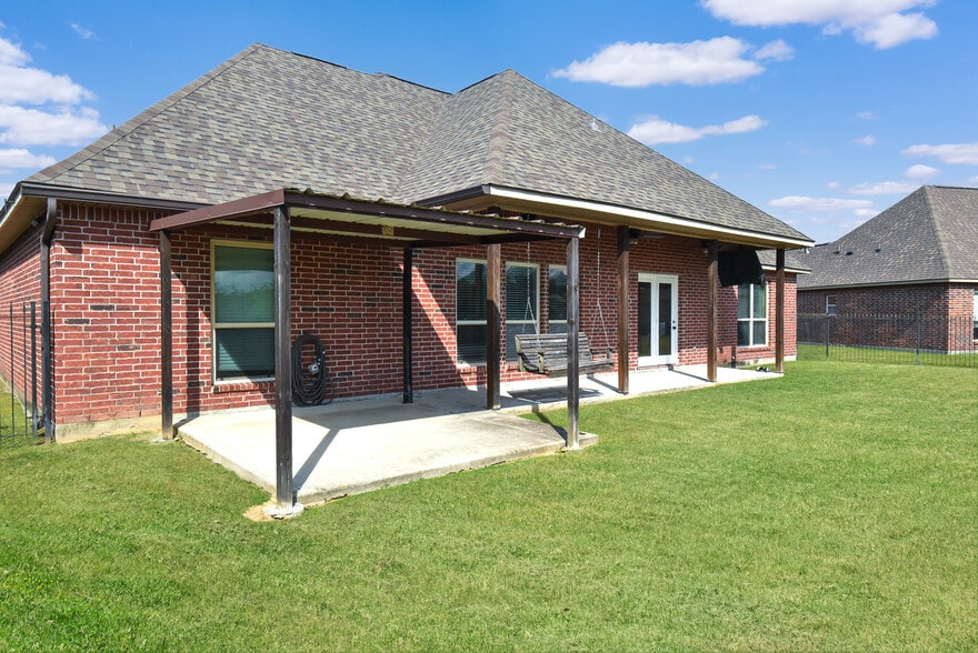 Building Photo - 39405 Oceanview Ave