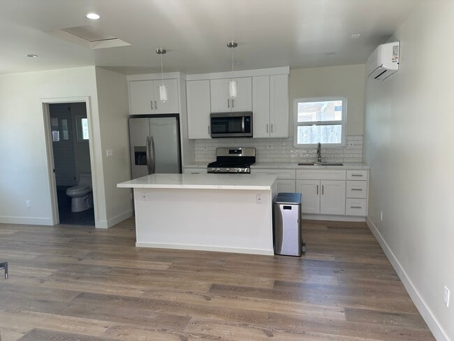 Building Photo - 10206 Erie St