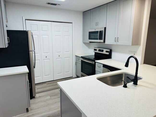 Building Photo - 4204 Duval Rd