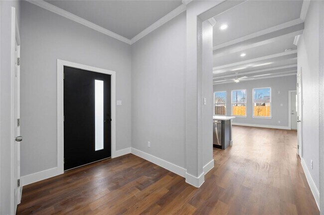 Building Photo - 6710 Letcher St