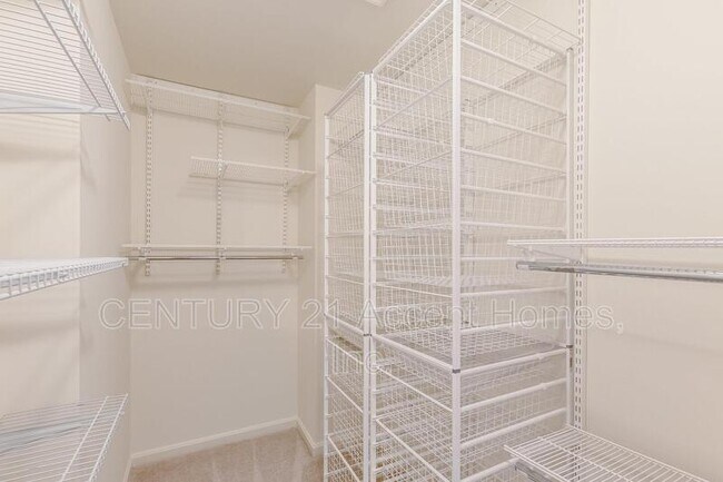 Building Photo - 20366 Birchmere Terrace