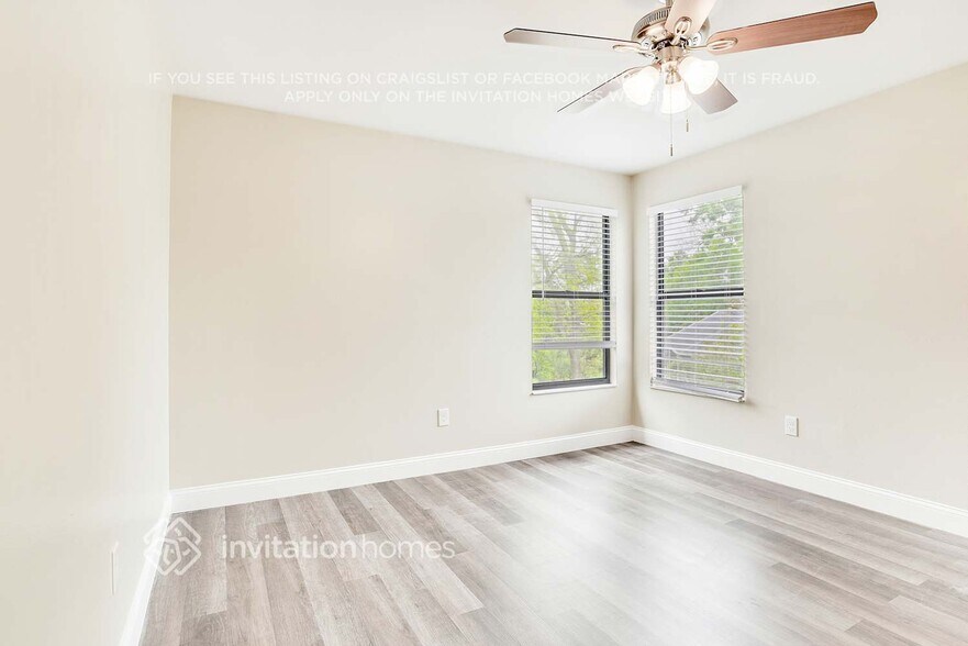 Building Photo - 7455 High Lake Dr