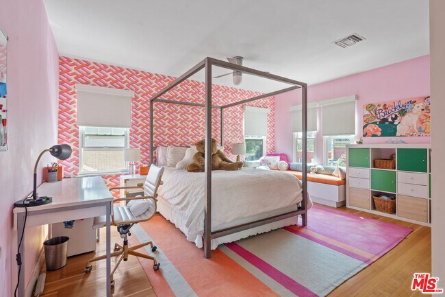 Building Photo - 1954 Federal Ave