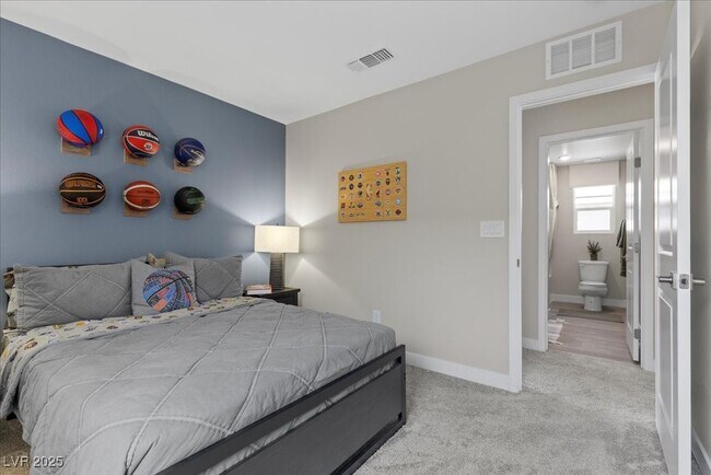 Building Photo - 4181 Nopal Serrano Ave