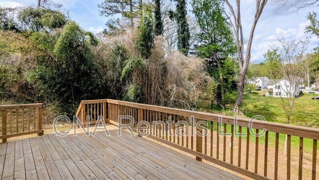 Building Photo - 2367 Summit Ave NW