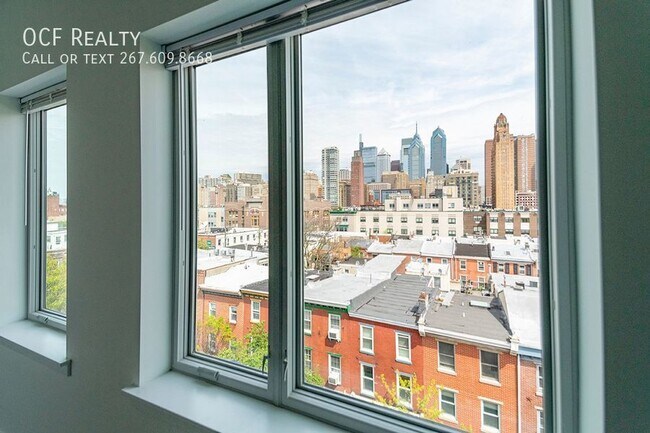 Building Photo - The Royal Theater Apartment Homes on South...