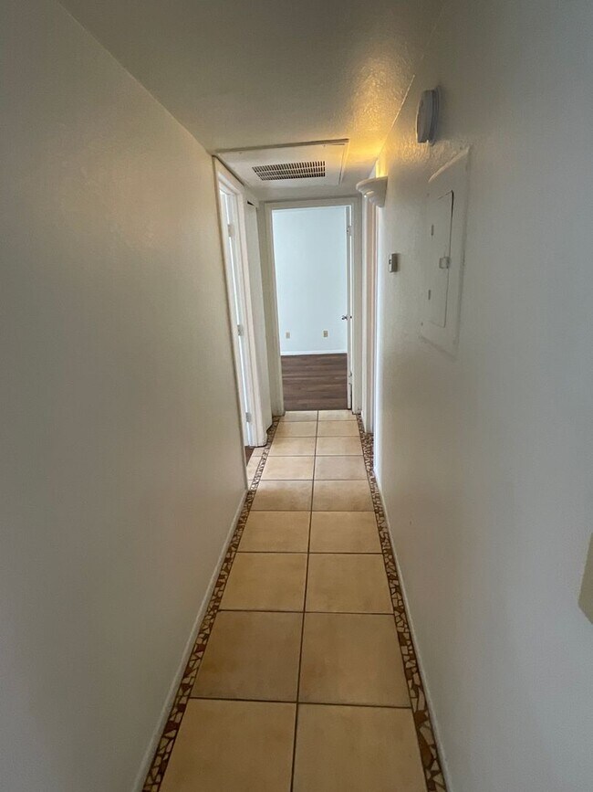 Building Photo - Casa Club Rental