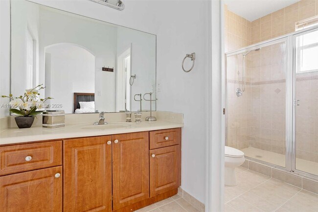 Building Photo - 970 SW 144th Ave