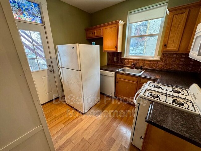 Building Photo - 5514 Broad St