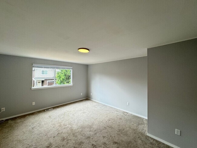 Building Photo - 16023 2nd Pl W