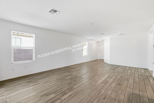 Building Photo - 8839 E Raven Hill Wy