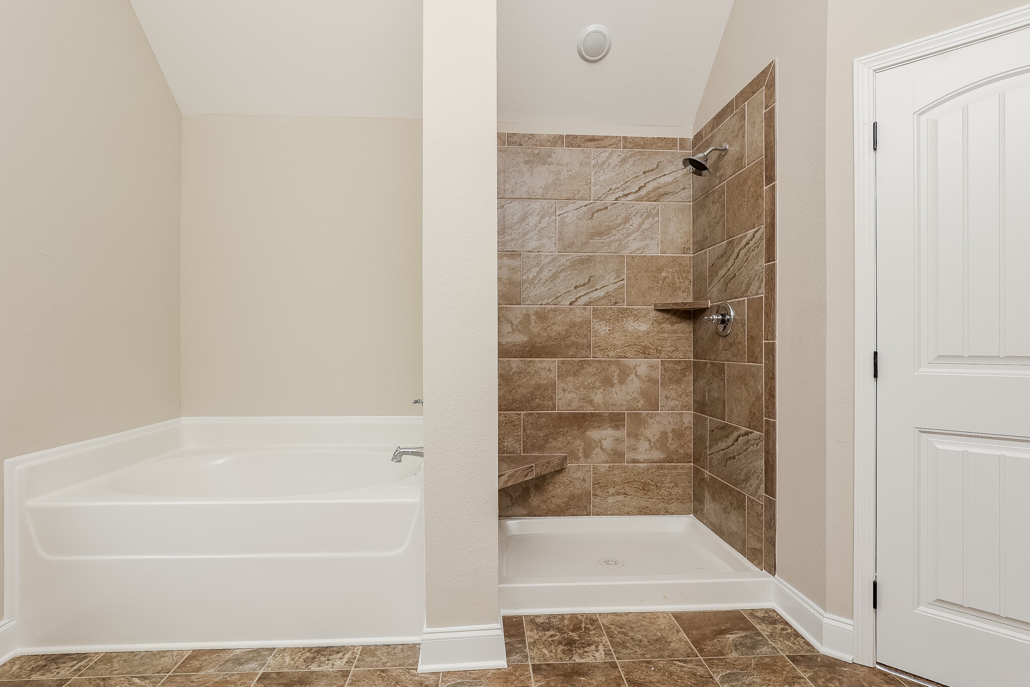 Building Photo - 1205 Black Oak Cir