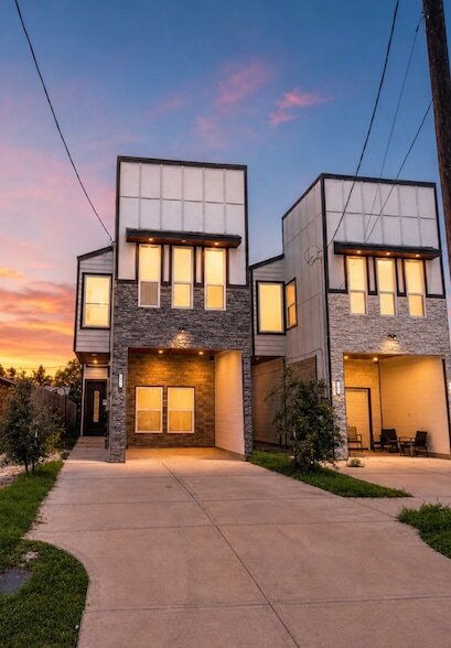 Building Photo - 7931 Fowlie St