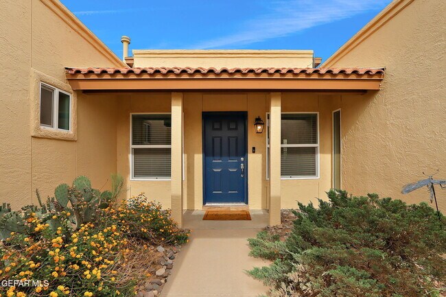 Building Photo - 608 La Chapa Ave