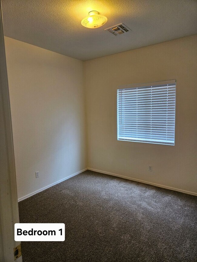 Building Photo - 3659 S Joshua Tree Ln