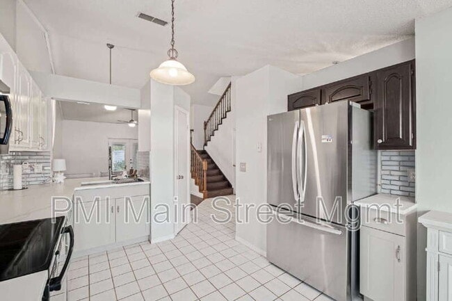 Building Photo - 6677 Ryan Chase Ct