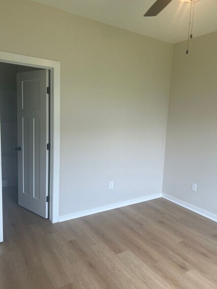 Building Photo - 12467 W