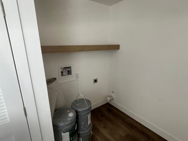 Building Photo - 22936 W Forest Pleasant Pl