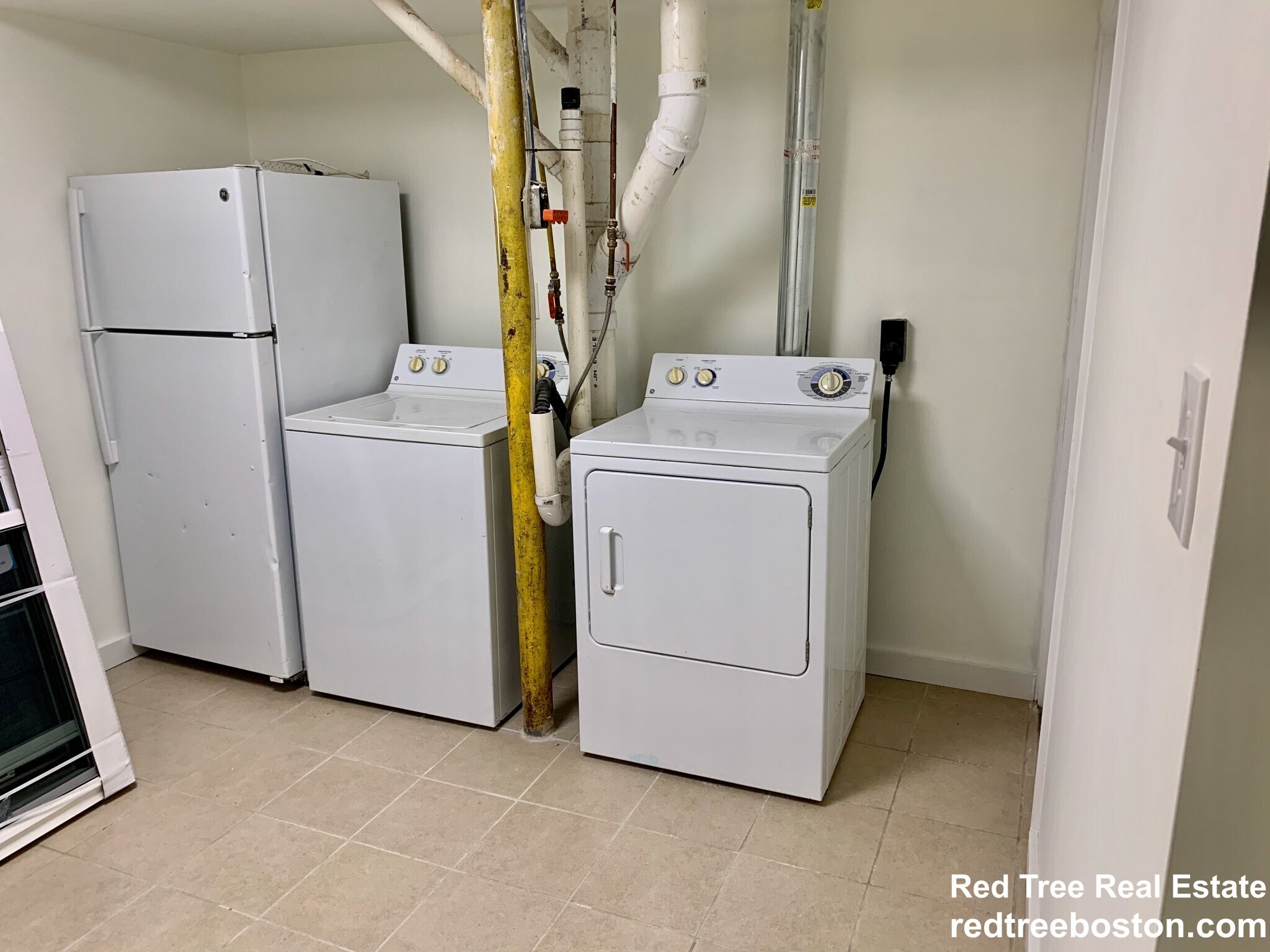 Building Photo - 20 Wadsworth St