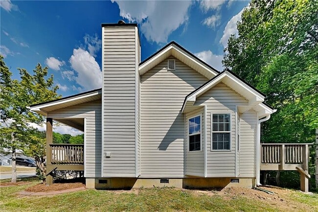 Building Photo - 217 Remington Ct