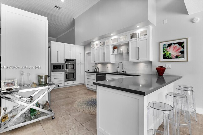 Building Photo - 17610 SW 80th Ct