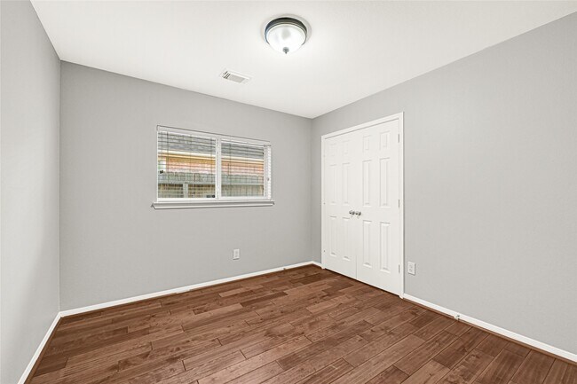 Building Photo - 5318 Champions Way Ln